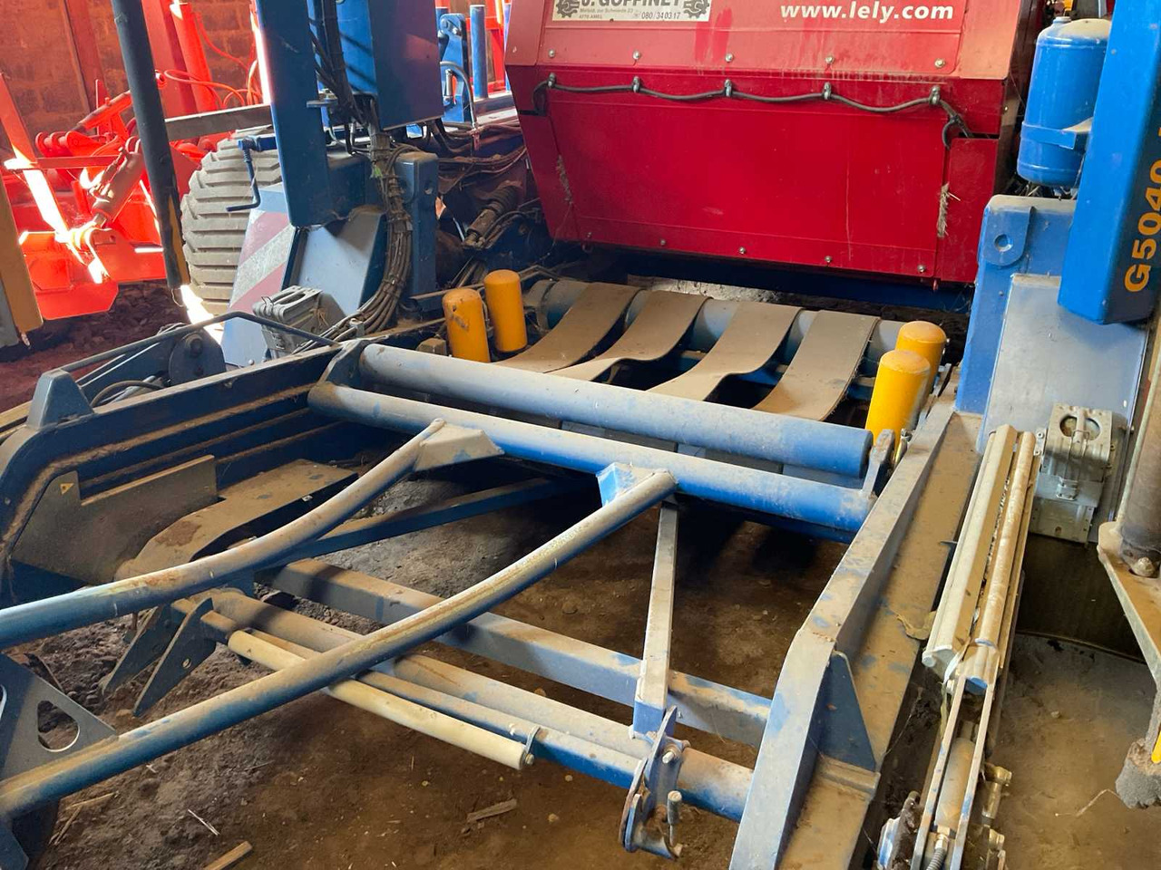 Lely RP 245 Profi - Рулонна сламопреса: снимка 5 Lely RP 245 Profi - Рулонна сламопреса: снимка 5