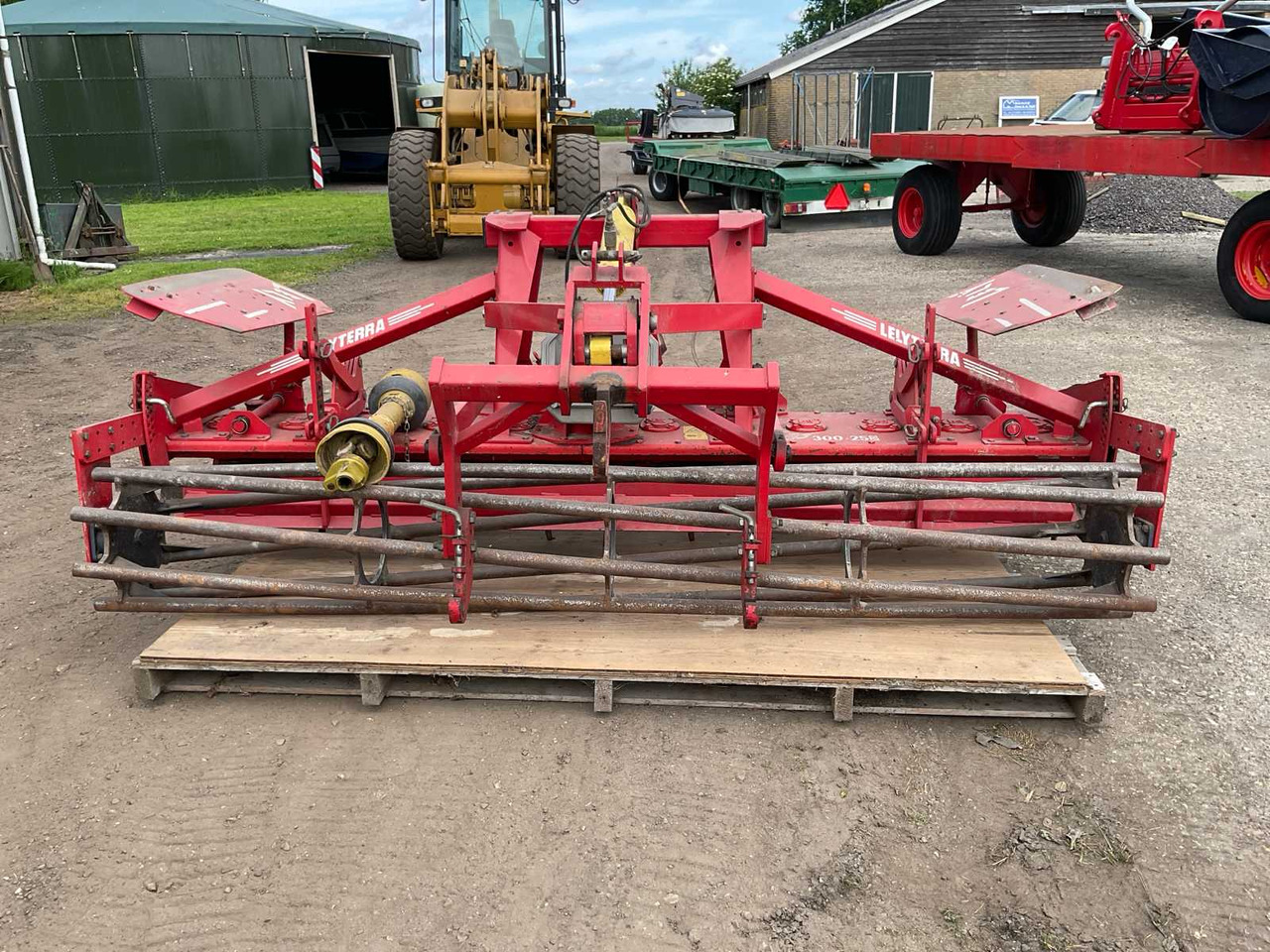 Lely Terra 300-25 Plus - Активна брана: снимка 4 Lely Terra 300-25 Plus - Активна брана: снимка 4