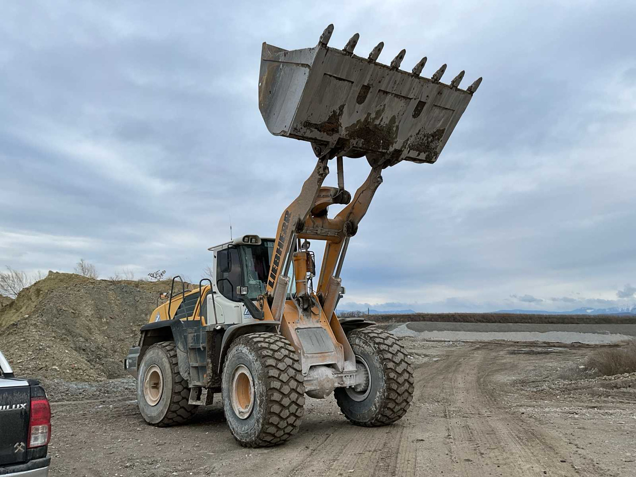 Liebherr L576 - Колесен товарач: снимка 1 Liebherr L576 - Колесен товарач: снимка 1