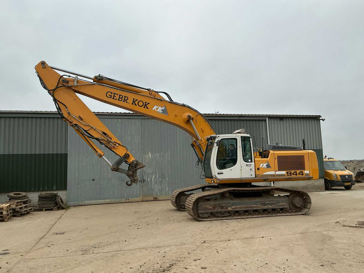 Liebherr R944C HDS - Верижен багер: снимка 2 Liebherr R944C HDS - Верижен багер: снимка 2