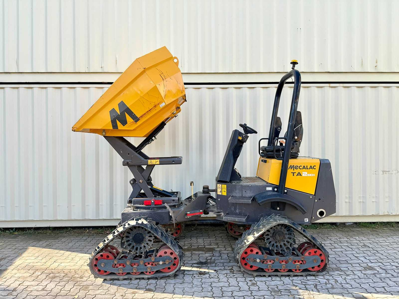 MECALAC - TA2SEH QUAD TRACK SWIVEL BODY - 2018 - DUMPER - Мини самосвал: снимка 1 MECALAC - TA2SEH QUAD TRACK SWIVEL BODY - 2018 - DUMPER - Мини самосвал: снимка 1