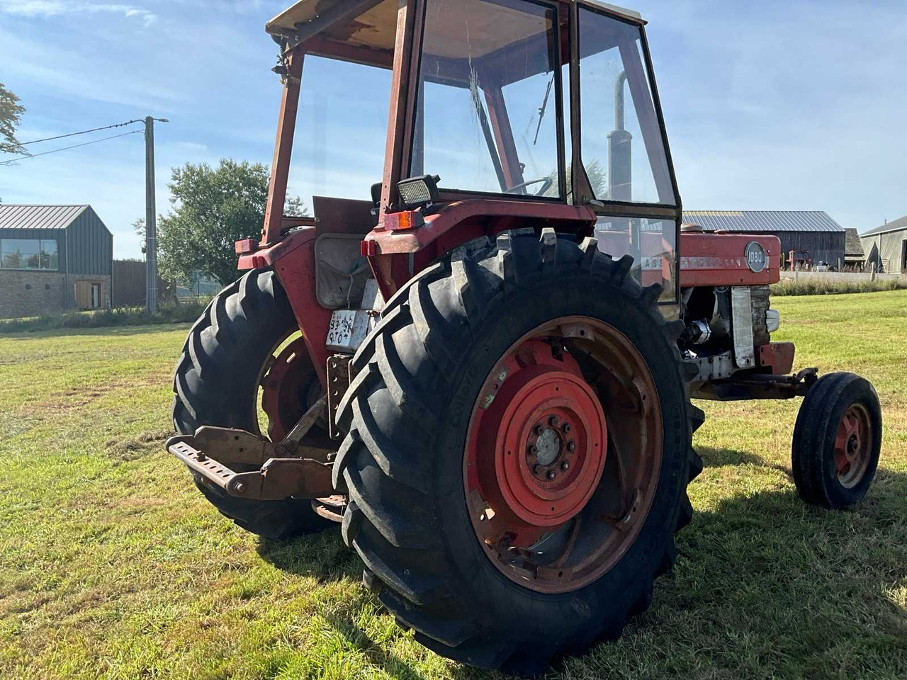 Massey Ferguson 1080 - Трактор: снимка 5 Massey Ferguson 1080 - Трактор: снимка 5
