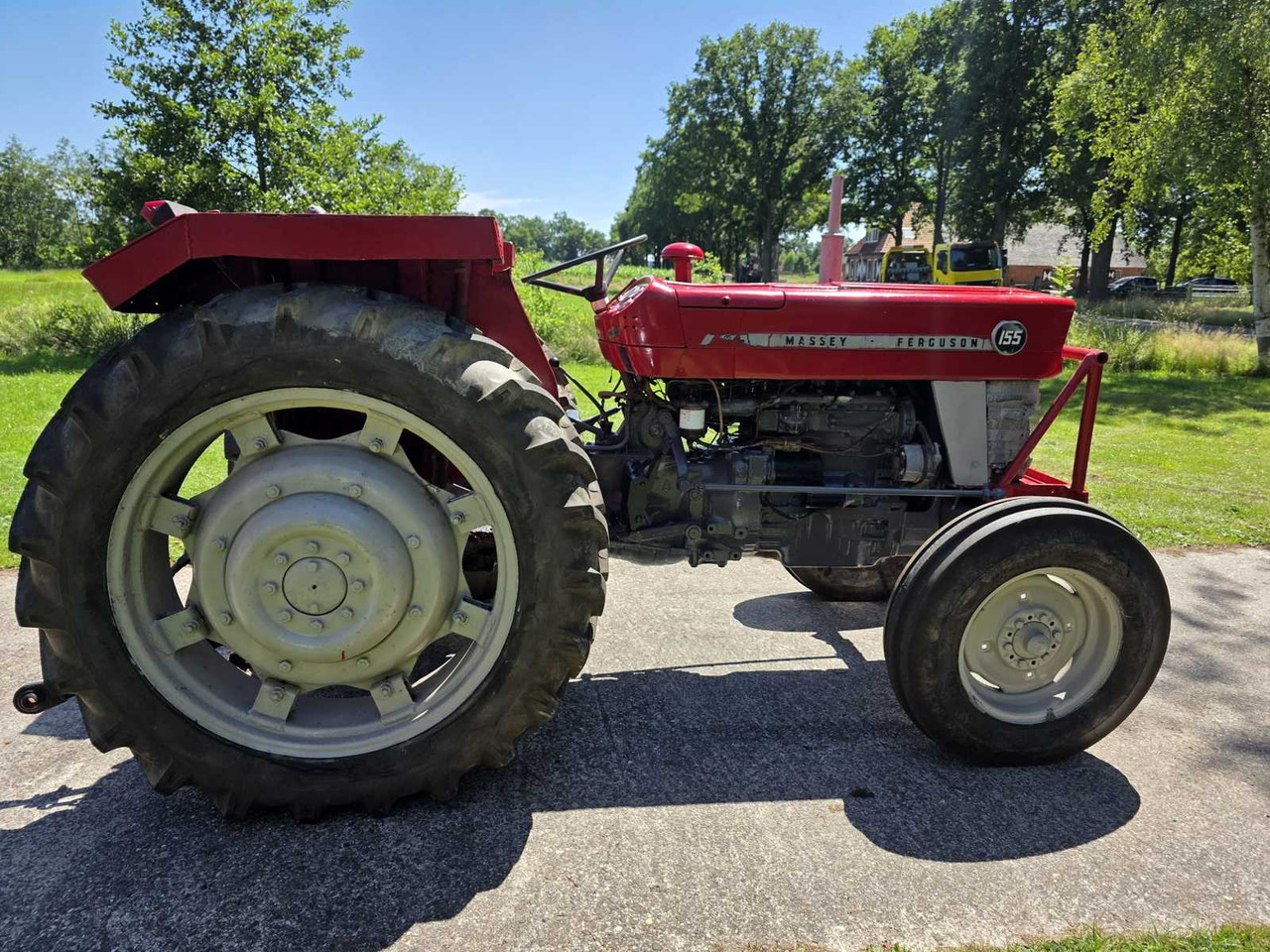 Massey Ferguson 155 - Трактор: снимка 5 Massey Ferguson 155 - Трактор: снимка 5