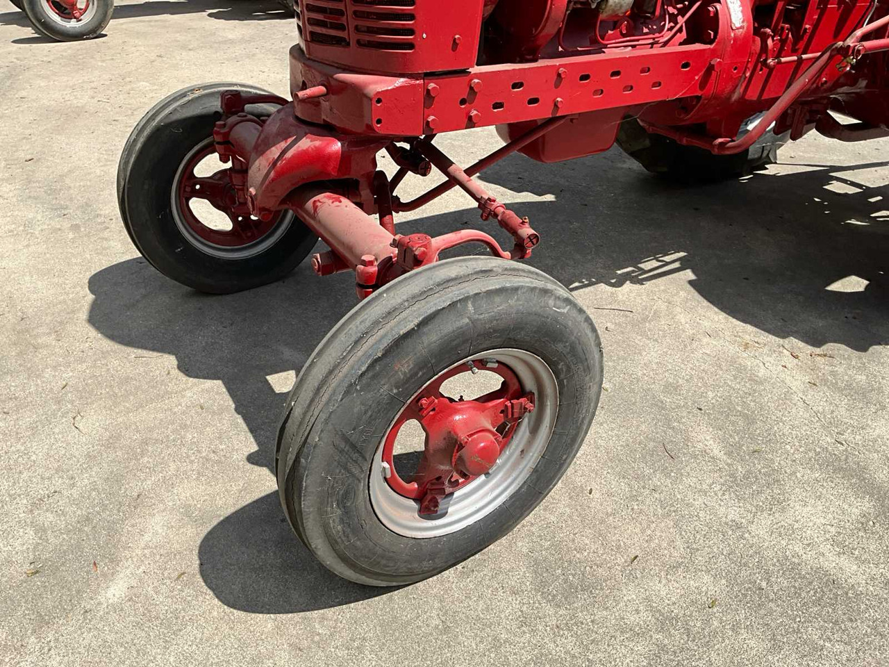 Трактор Mc cormick Farmall Super BMD: снимка 7