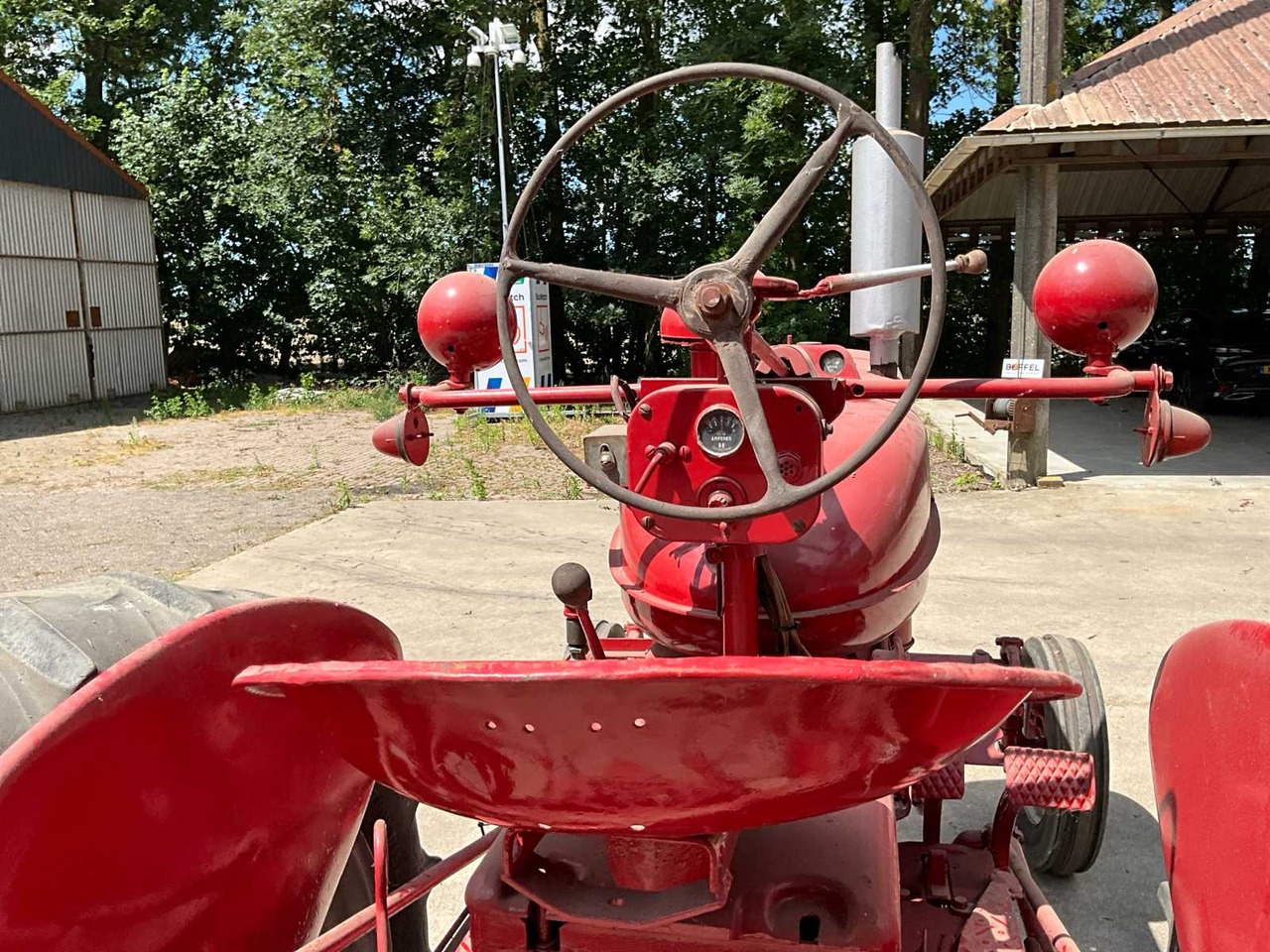 Трактор Mc cormick Farmall Super BMD: снимка 17