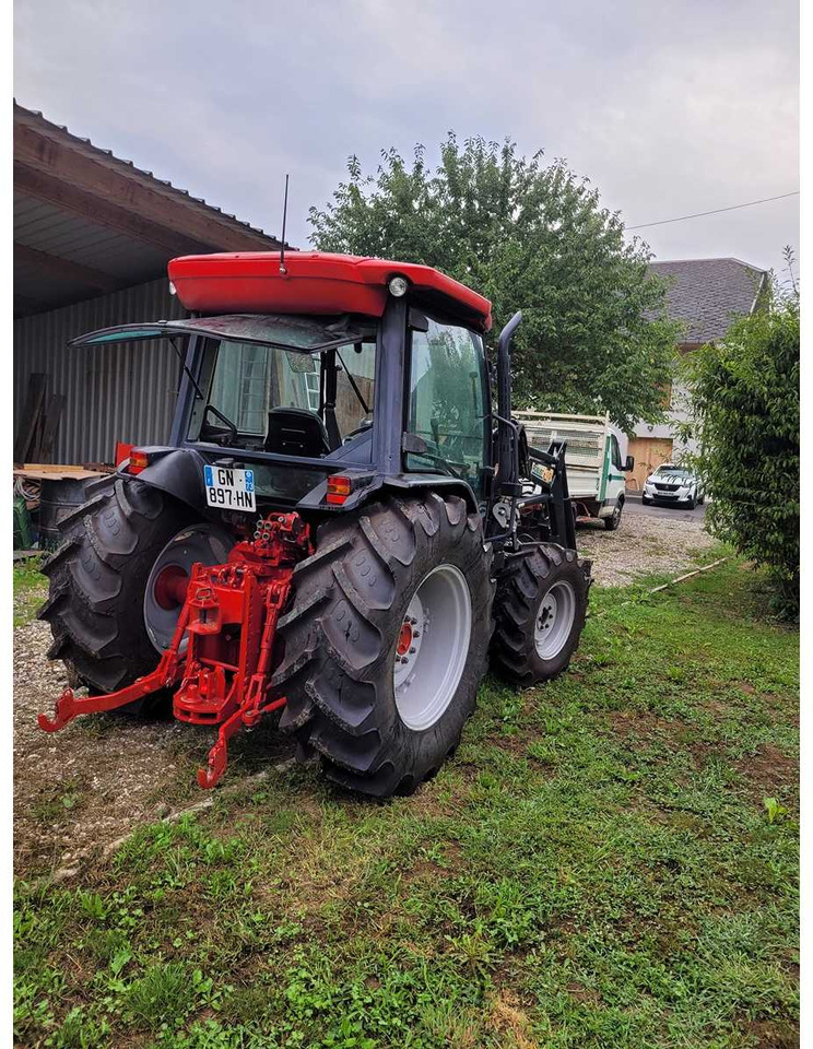 McCORMICK CX75 LE - Трактор за комунални дейности: снимка 4 McCORMICK CX75 LE - Трактор за комунални дейности: снимка 4