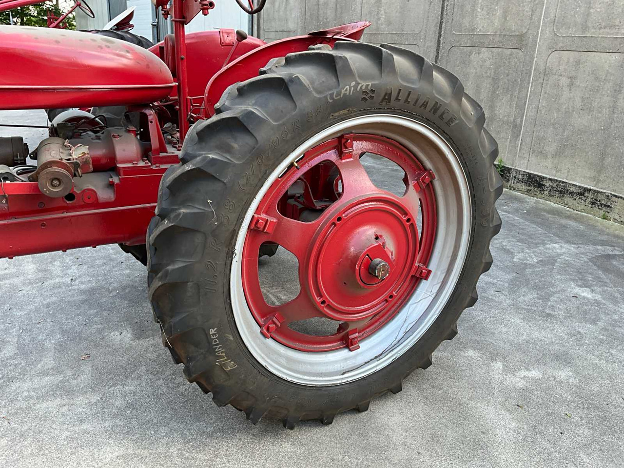 McCormick Benzine - Трактор: снимка 5 McCormick Benzine - Трактор: снимка 5