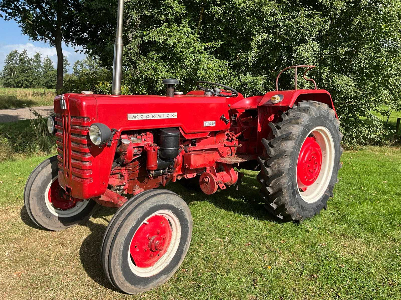 McCormick D-432 - Трактор: снимка 2 McCormick D-432 - Трактор: снимка 2