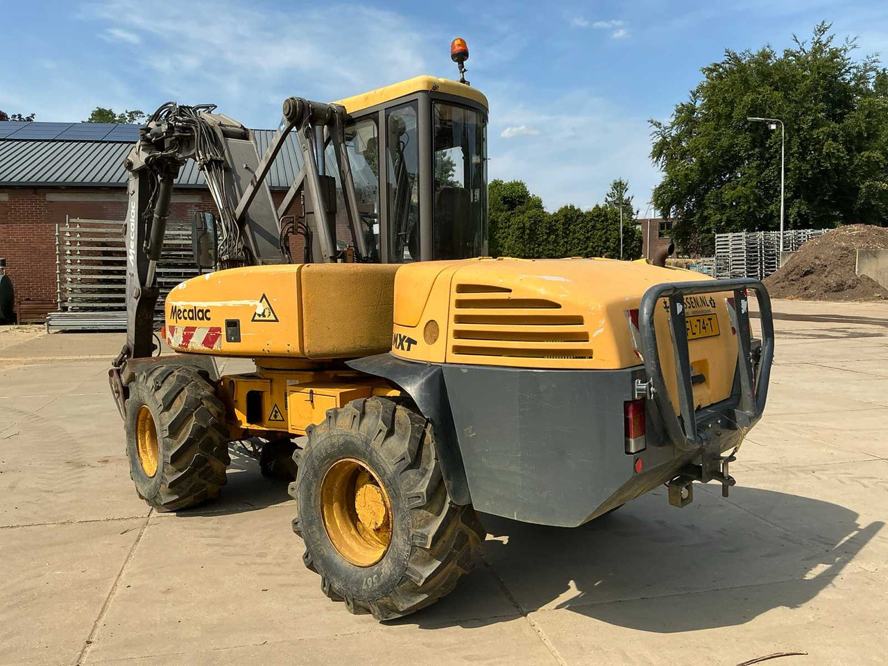Mecalac 12MXT - Багер-товарач: снимка 3 Mecalac 12MXT - Багер-товарач: снимка 3