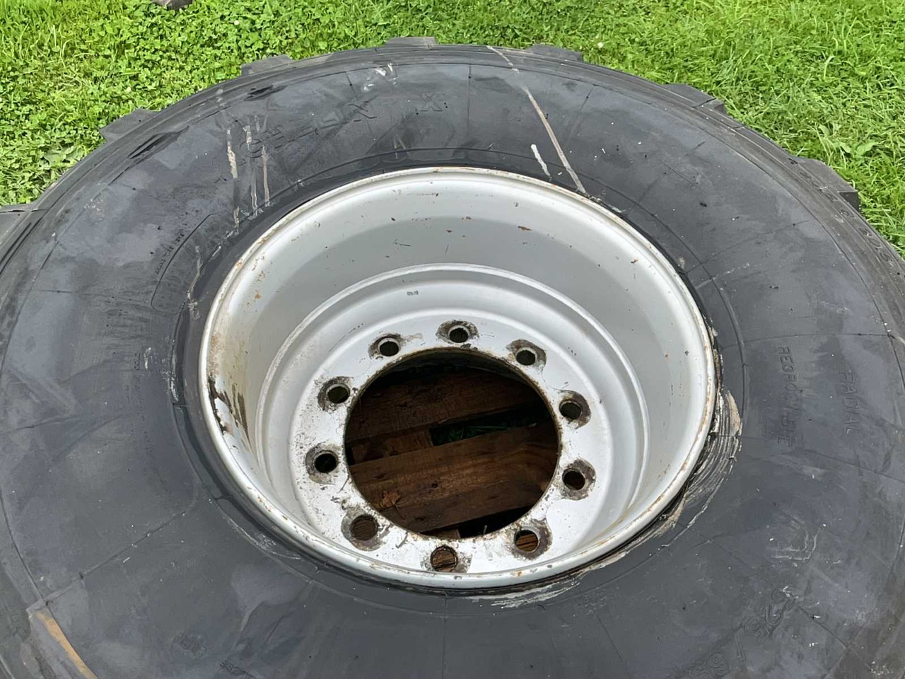 Michelin W - Гуми и джанти за Трактор: снимка 3 Michelin W - Гуми и джанти за Трактор: снимка 3