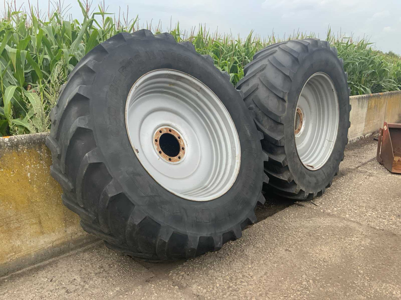 Michelin XM108 - Гуми и джанти за Трактор: снимка 2 Michelin XM108 - Гуми и джанти за Трактор: снимка 2