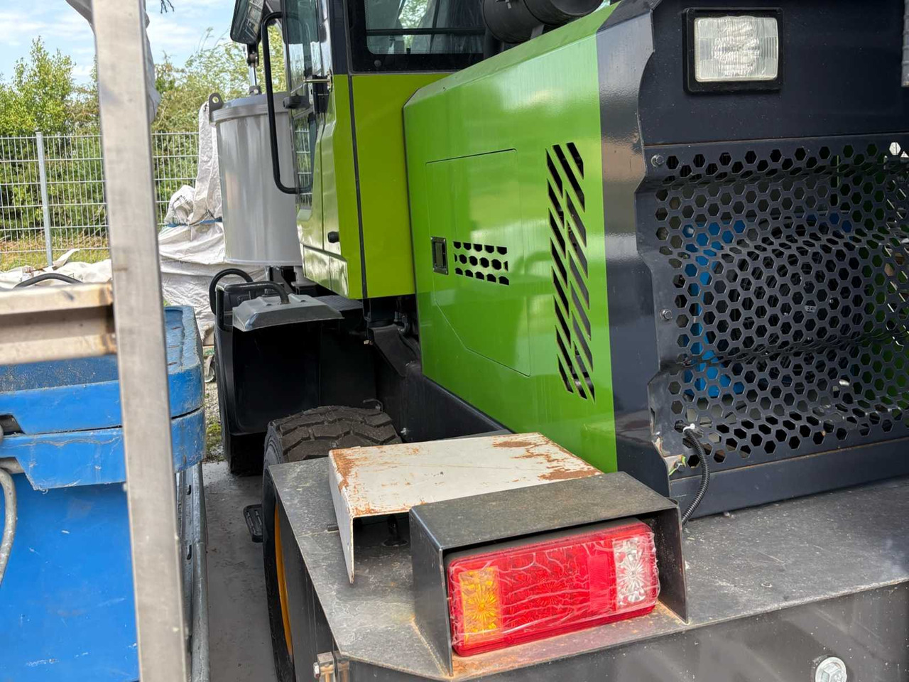 Moving Concrete Mixer - Миксер-вагон: снимка 5 Moving Concrete Mixer - Миксер-вагон: снимка 5