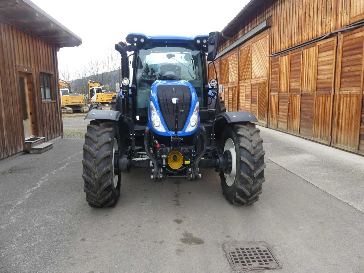 NEW HOLLAND T5.110 DC - Трактор: снимка 3 NEW HOLLAND T5.110 DC - Трактор: снимка 3