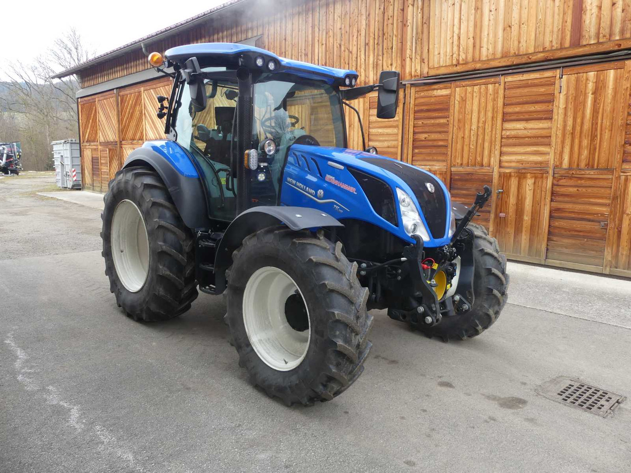 NEW HOLLAND T5.110 DC - Трактор: снимка 5 NEW HOLLAND T5.110 DC - Трактор: снимка 5