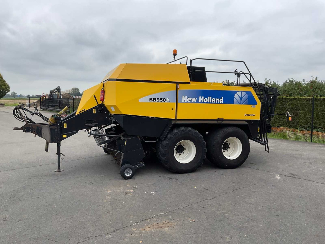 New Holland BB 960 R - Сламопреса за квадратни бали: снимка 4 New Holland BB 960 R - Сламопреса за квадратни бали: снимка 4