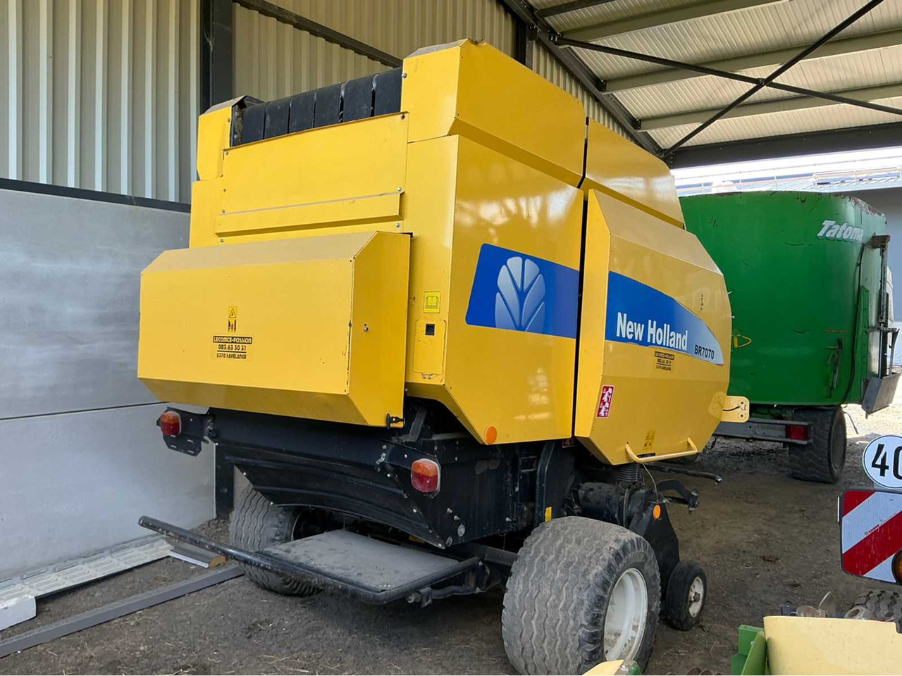 New Holland BR7070 - Рулонна сламопреса: снимка 3 New Holland BR7070 - Рулонна сламопреса: снимка 3