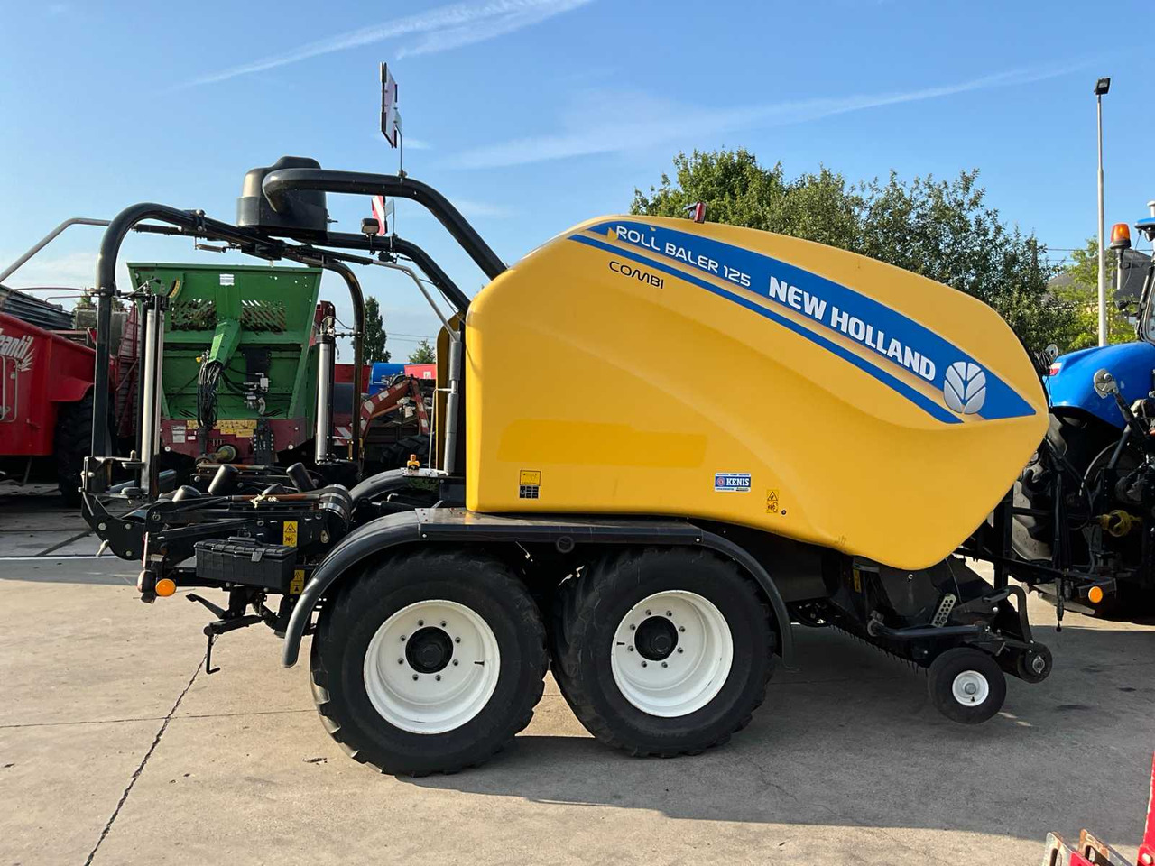 New Holland Roll Baler 125 Combi - Рулонна сламопреса: снимка 3 New Holland Roll Baler 125 Combi - Рулонна сламопреса: снимка 3