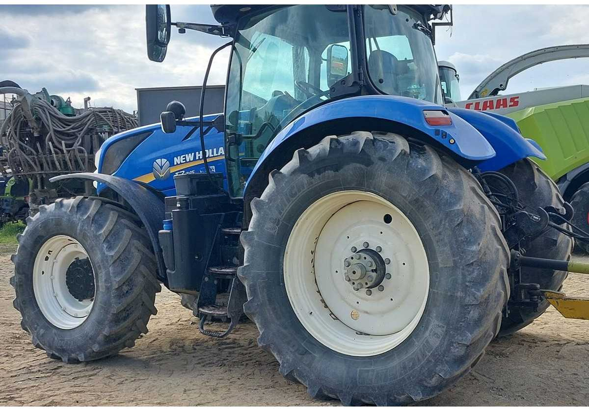 New Holland T7.245 - Трактор: снимка 1 New Holland T7.245 - Трактор: снимка 1