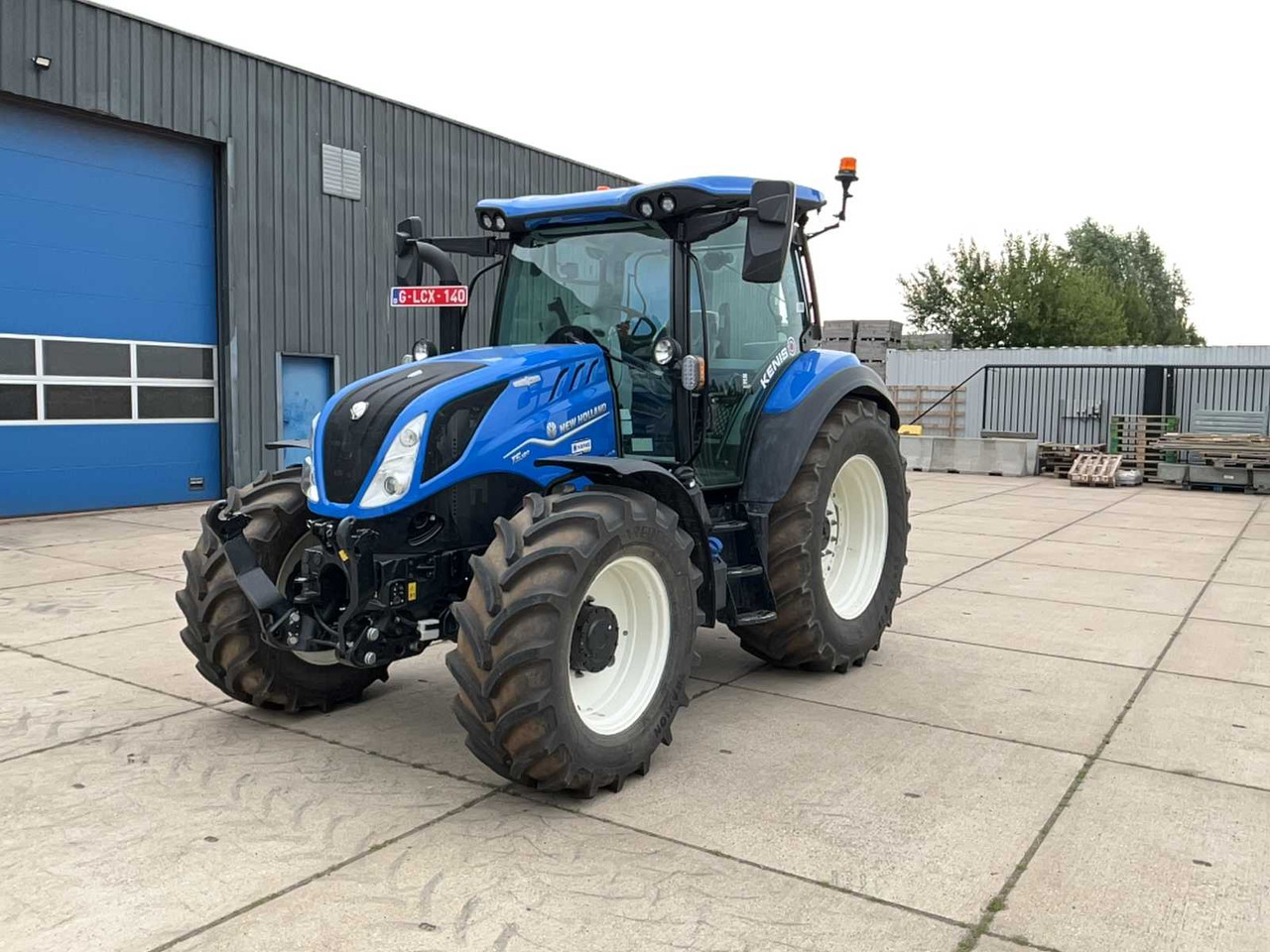 New Holland TS 5.120 - Трактор: снимка 1 New Holland TS 5.120 - Трактор: снимка 1