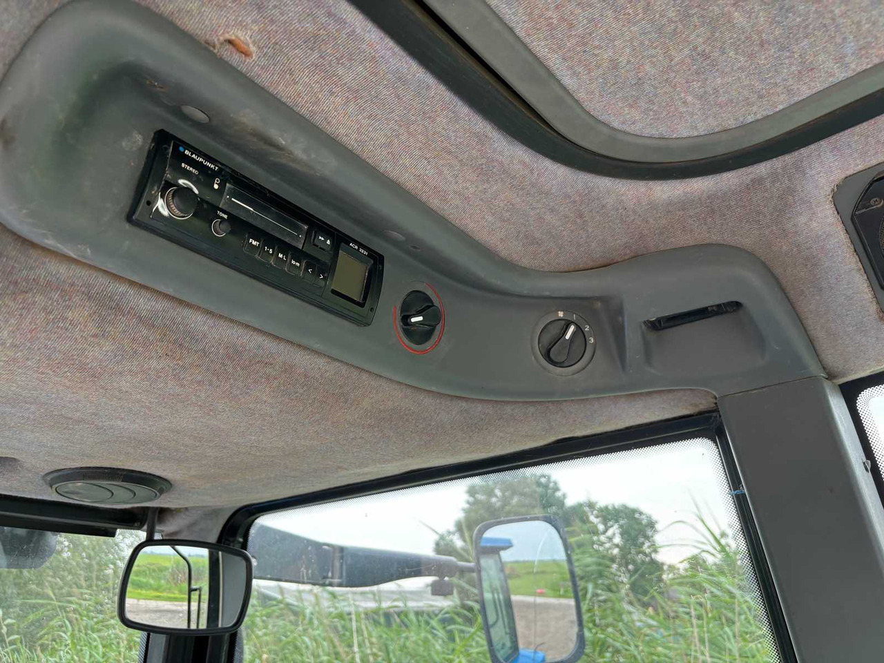 Трактор New Holland ts90: снимка 14