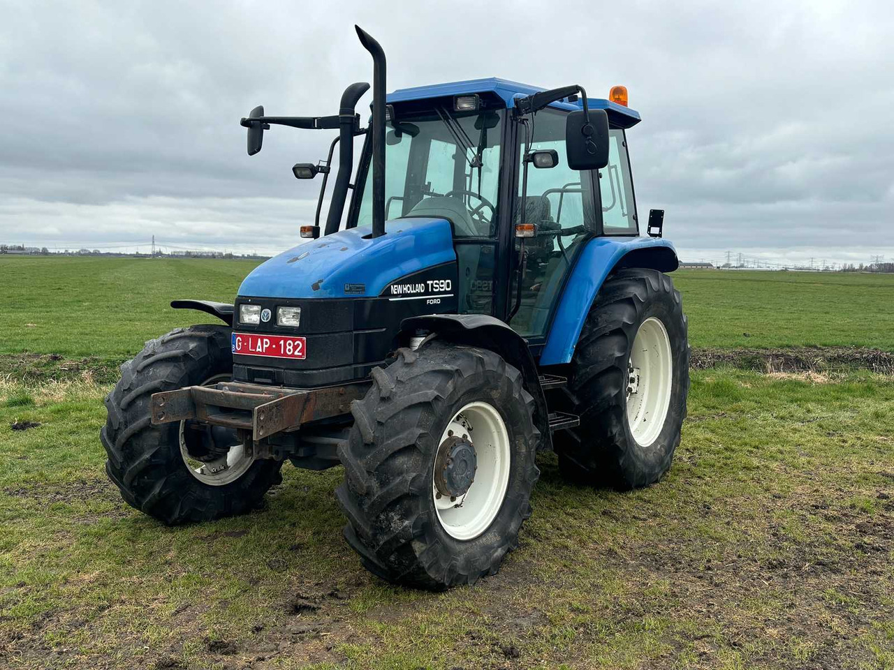 New Holland ts90 - Трактор: снимка 1 New Holland ts90 - Трактор: снимка 1
