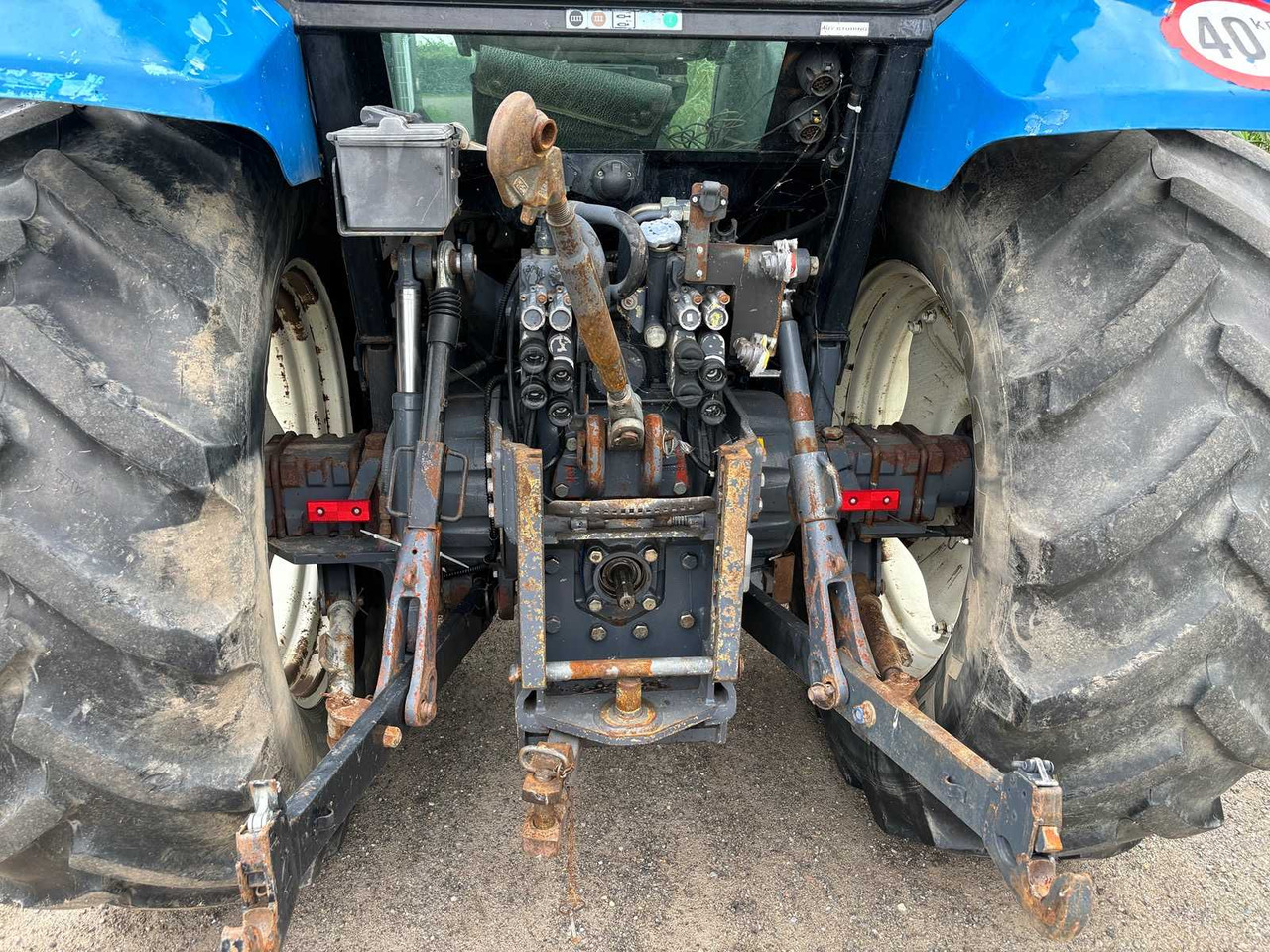 Трактор New Holland ts90: снимка 37
