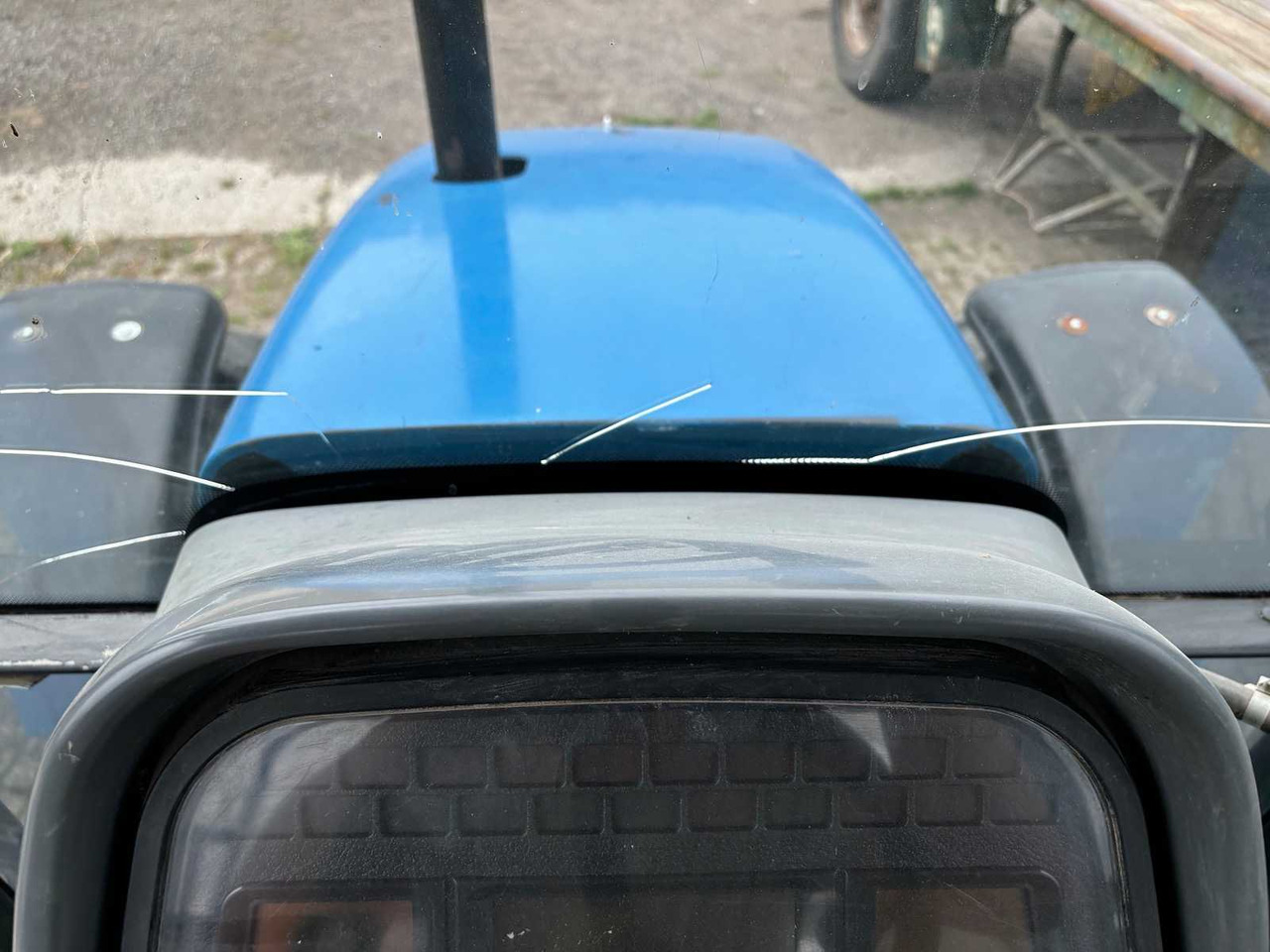 Трактор New Holland ts90: снимка 27