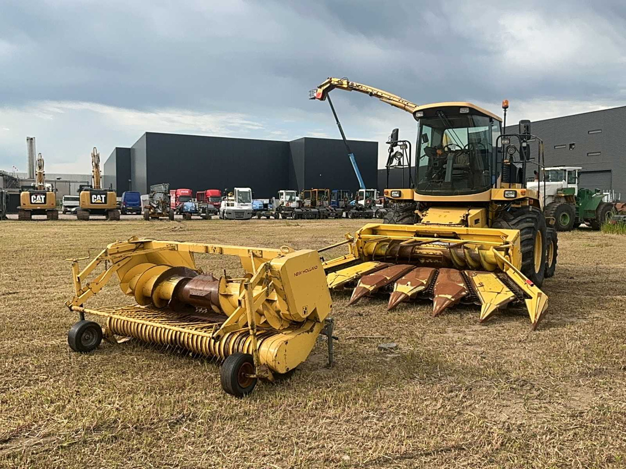 New holland FX450 - Силажокомбайн: снимка 2 New holland FX450 - Силажокомбайн: снимка 2