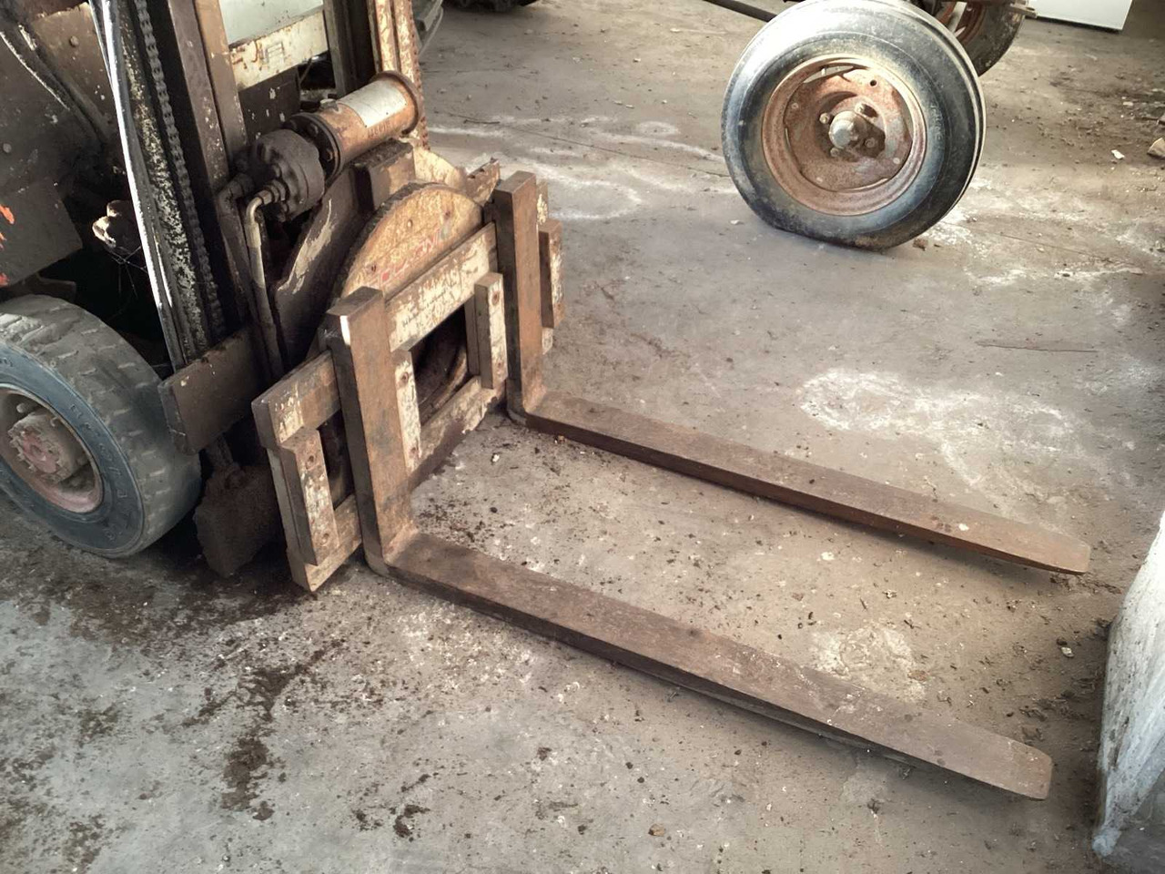 OM FORKLIFT - Мотокар: снимка 2 OM FORKLIFT - Мотокар: снимка 2