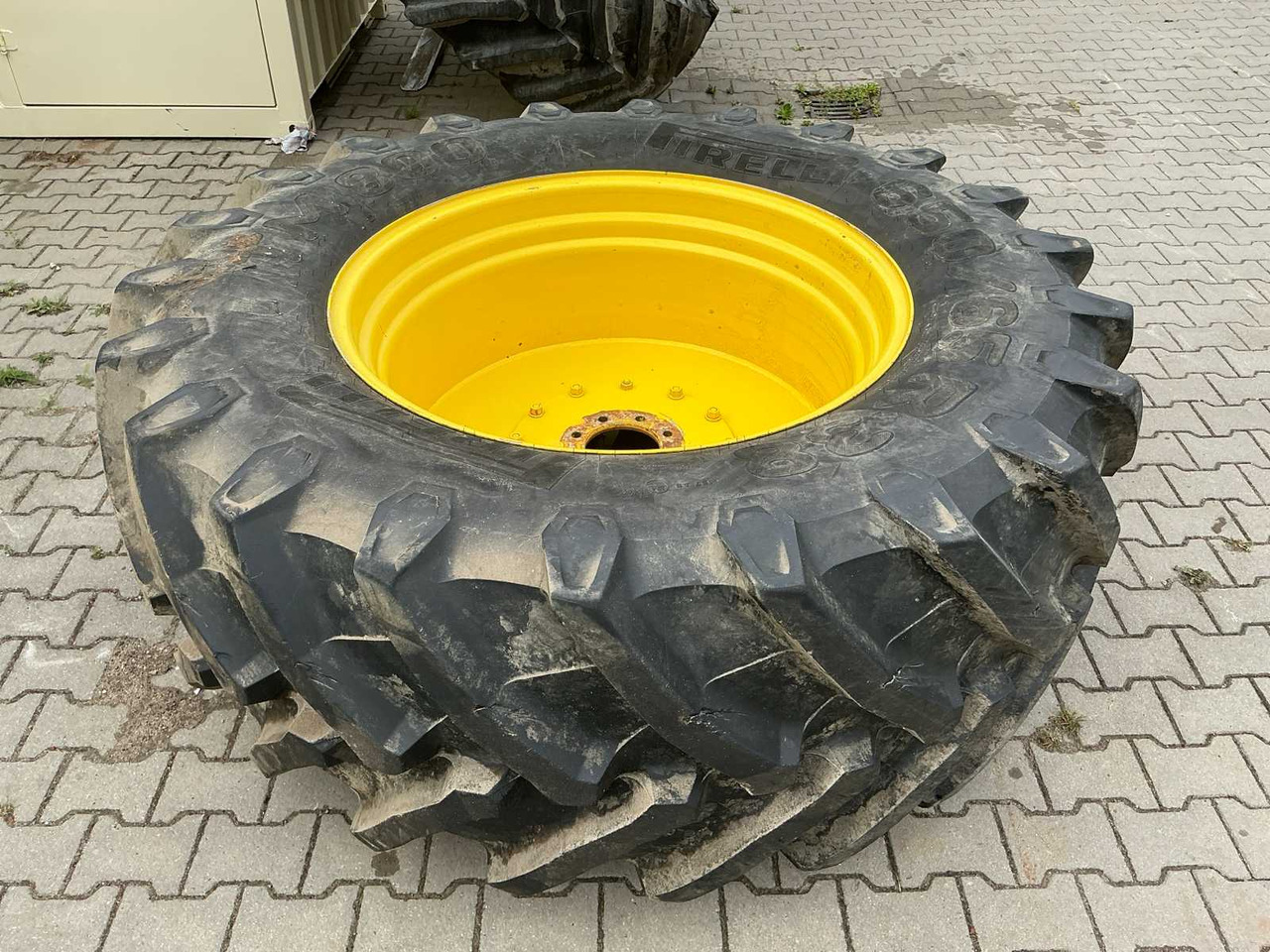 Pirelli TM800 - Гуми и джанти за Трактор: снимка 4 Pirelli TM800 - Гуми и джанти за Трактор: снимка 4