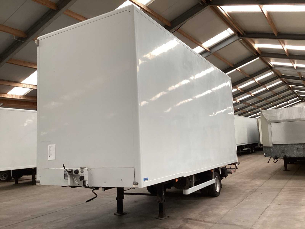 COOPER - SEMI-TRAILER - 2002 - Полуремарке: снимка 1 COOPER - SEMI-TRAILER - 2002 - Полуремарке: снимка 1