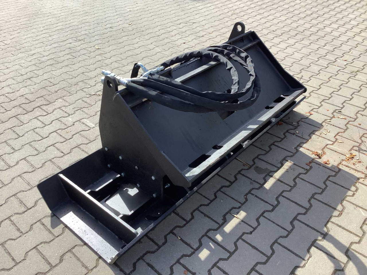 Field Industries Verdichter / compactor - Прикачен инвентар за Строителна техника: снимка 5 Field Industries Verdichter / compactor - Прикачен инвентар за Строителна техника: снимка 5