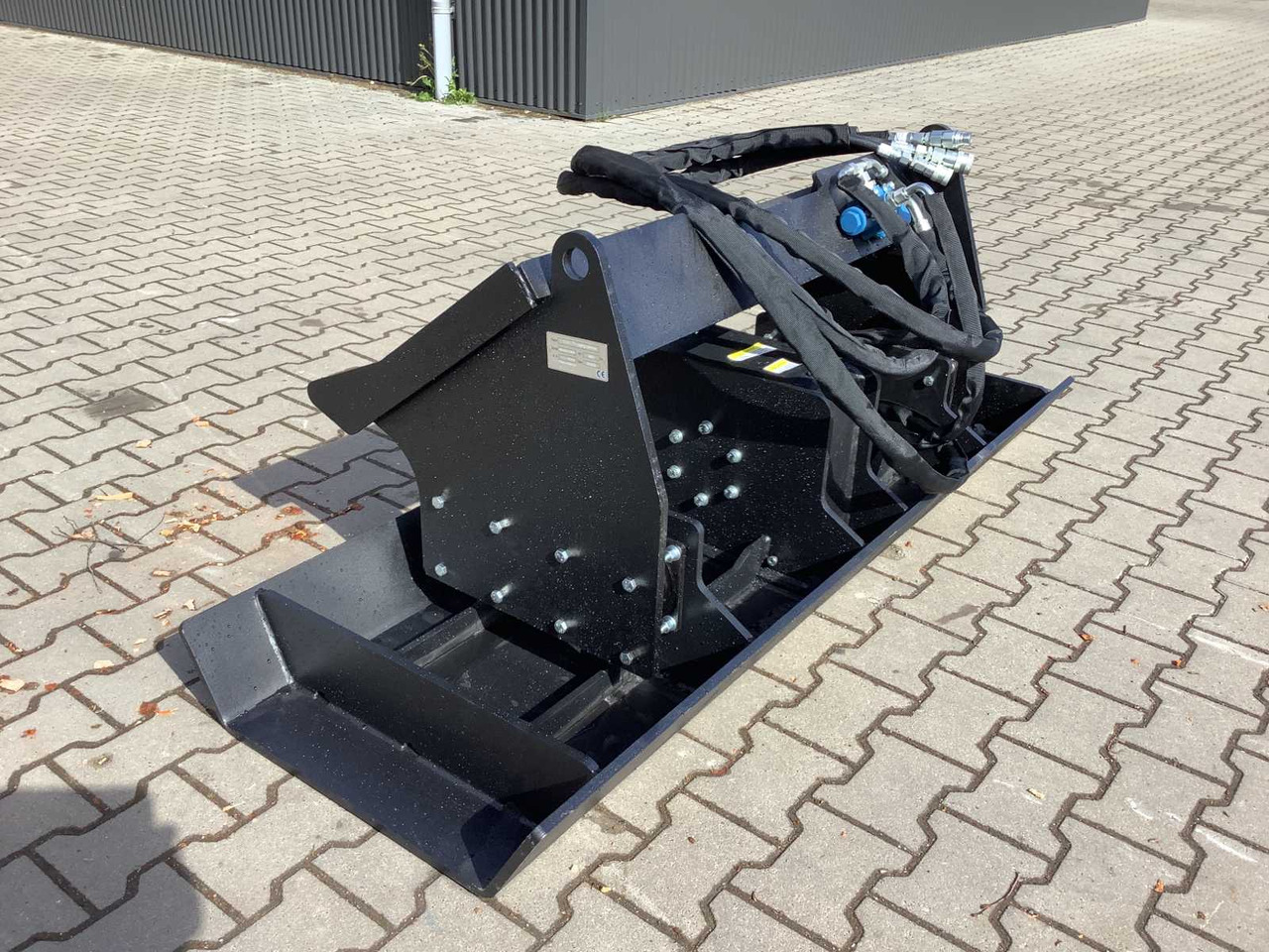 Field Industries Verdichter / compactor - Прикачен инвентар за Строителна техника: снимка 3 Field Industries Verdichter / compactor - Прикачен инвентар за Строителна техника: снимка 3