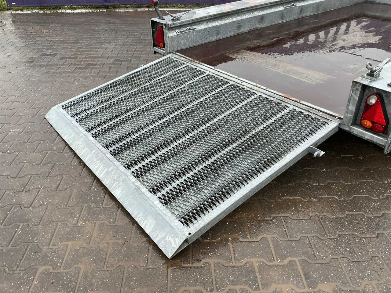 Ремарке 2014 - HENRA - TRAILER: снимка 6 Ремарке 2014 - HENRA - TRAILER: снимка 6