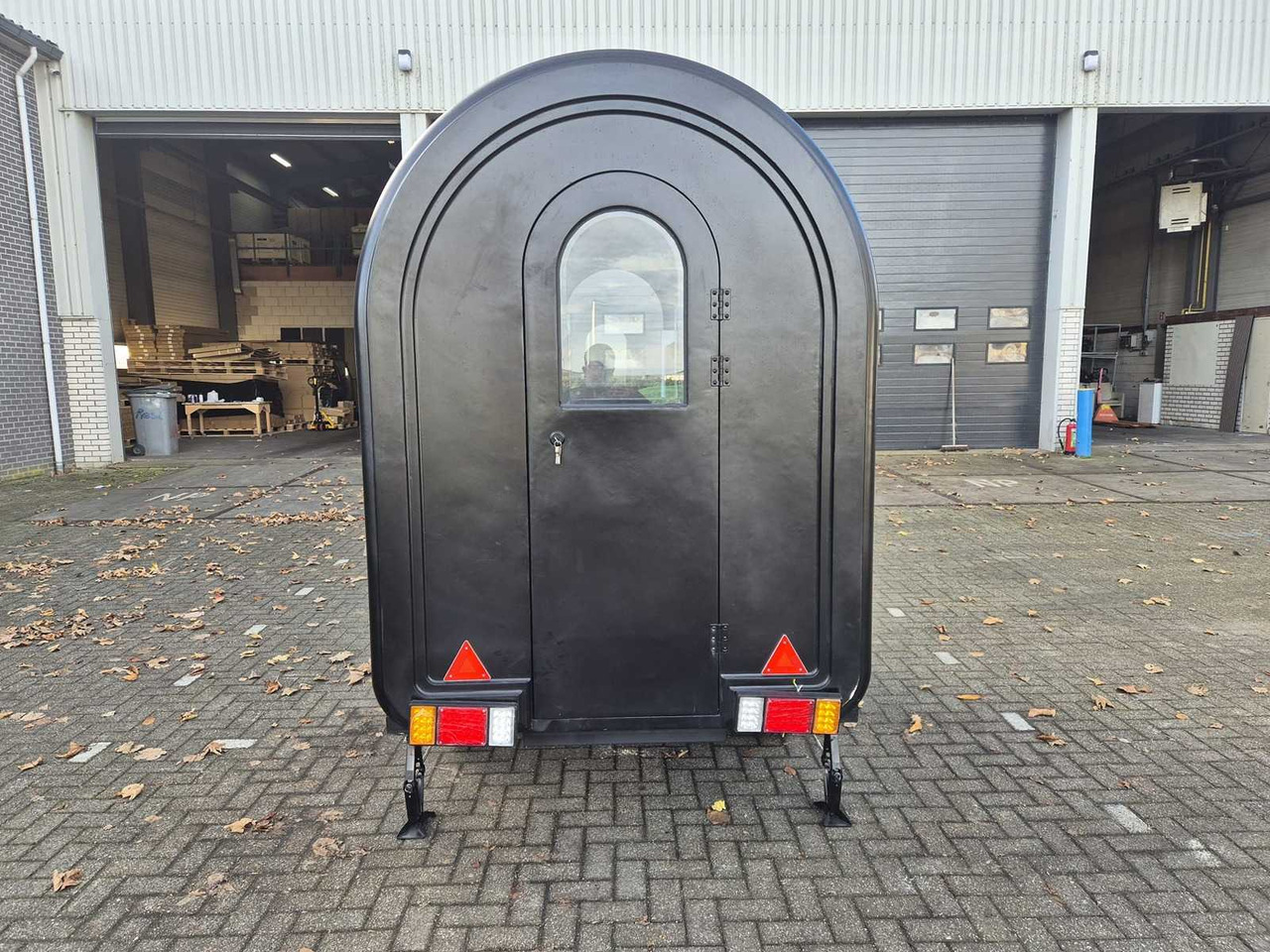 FOOD TRUCK BLACK - 2025 - Ремарке: снимка 5 FOOD TRUCK BLACK - 2025 - Ремарке: снимка 5