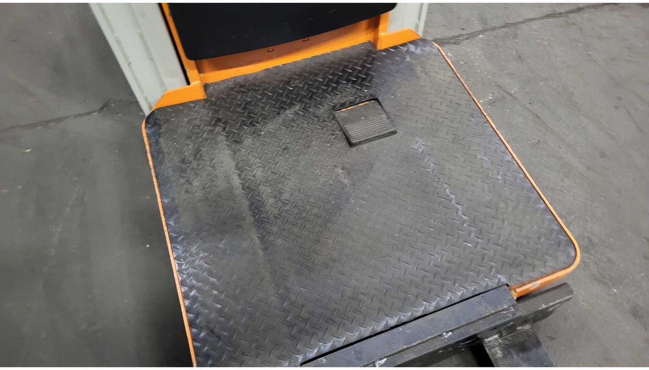 STILLPOLAR EK-XQ2 FORKLIFT WITH CHARGER - Мотокар: снимка 5 STILLPOLAR EK-XQ2 FORKLIFT WITH CHARGER - Мотокар: снимка 5