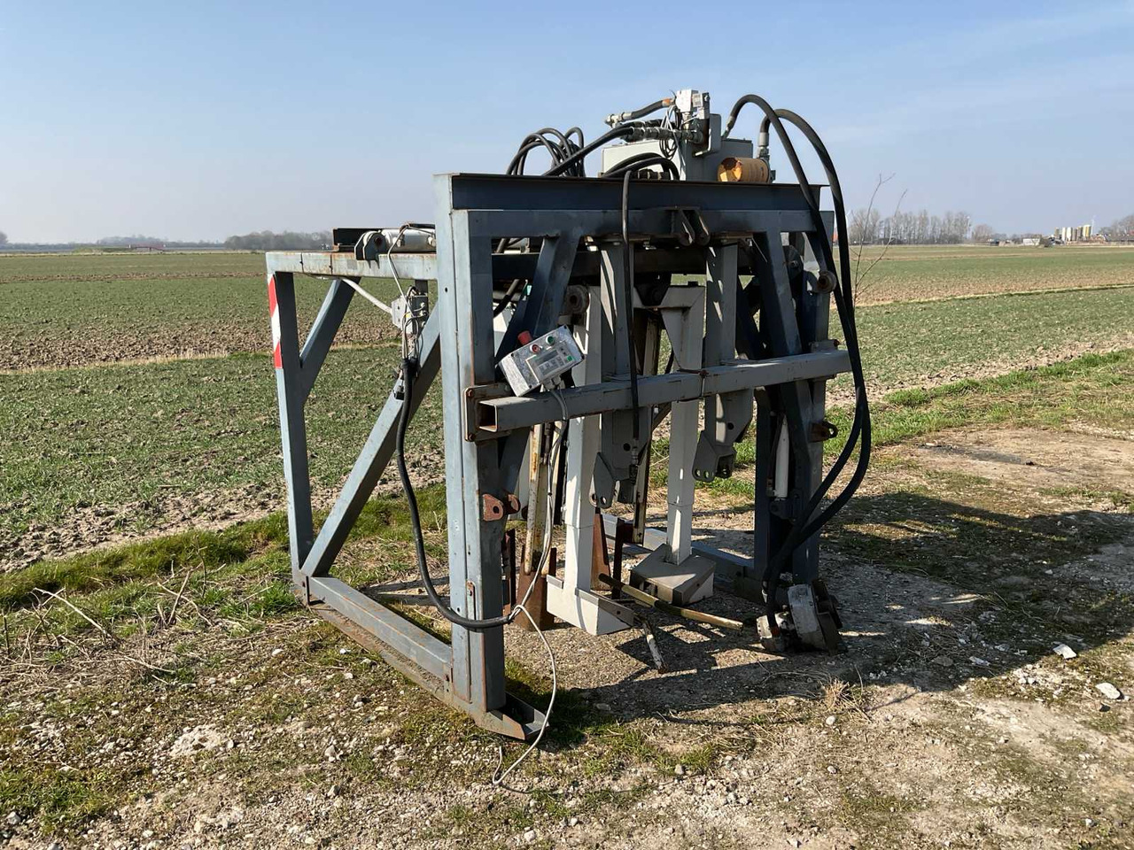 AgriNova P2003-10 - Селскостопанска техника: снимка 1 AgriNova P2003-10 - Селскостопанска техника: снимка 1