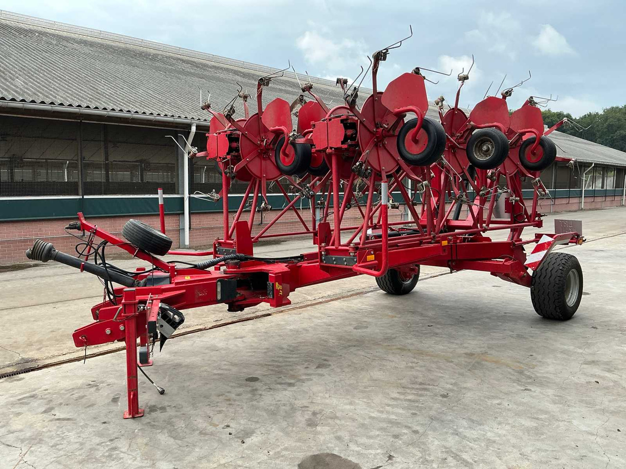 Lely Lotus 1500 - Селскостопанска техника: снимка 1 Lely Lotus 1500 - Селскостопанска техника: снимка 1