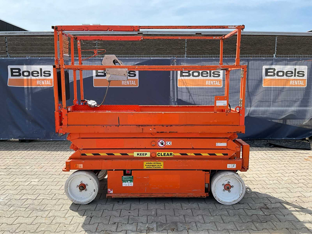 SkyJack SJ III 3220 - Работна площадка: снимка 3 SkyJack SJ III 3220 - Работна площадка: снимка 3