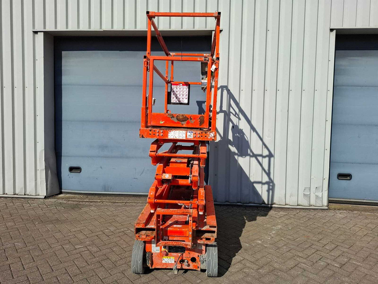 Skyjack SJ 3219 - Работна площадка: снимка 4 Skyjack SJ 3219 - Работна площадка: снимка 4