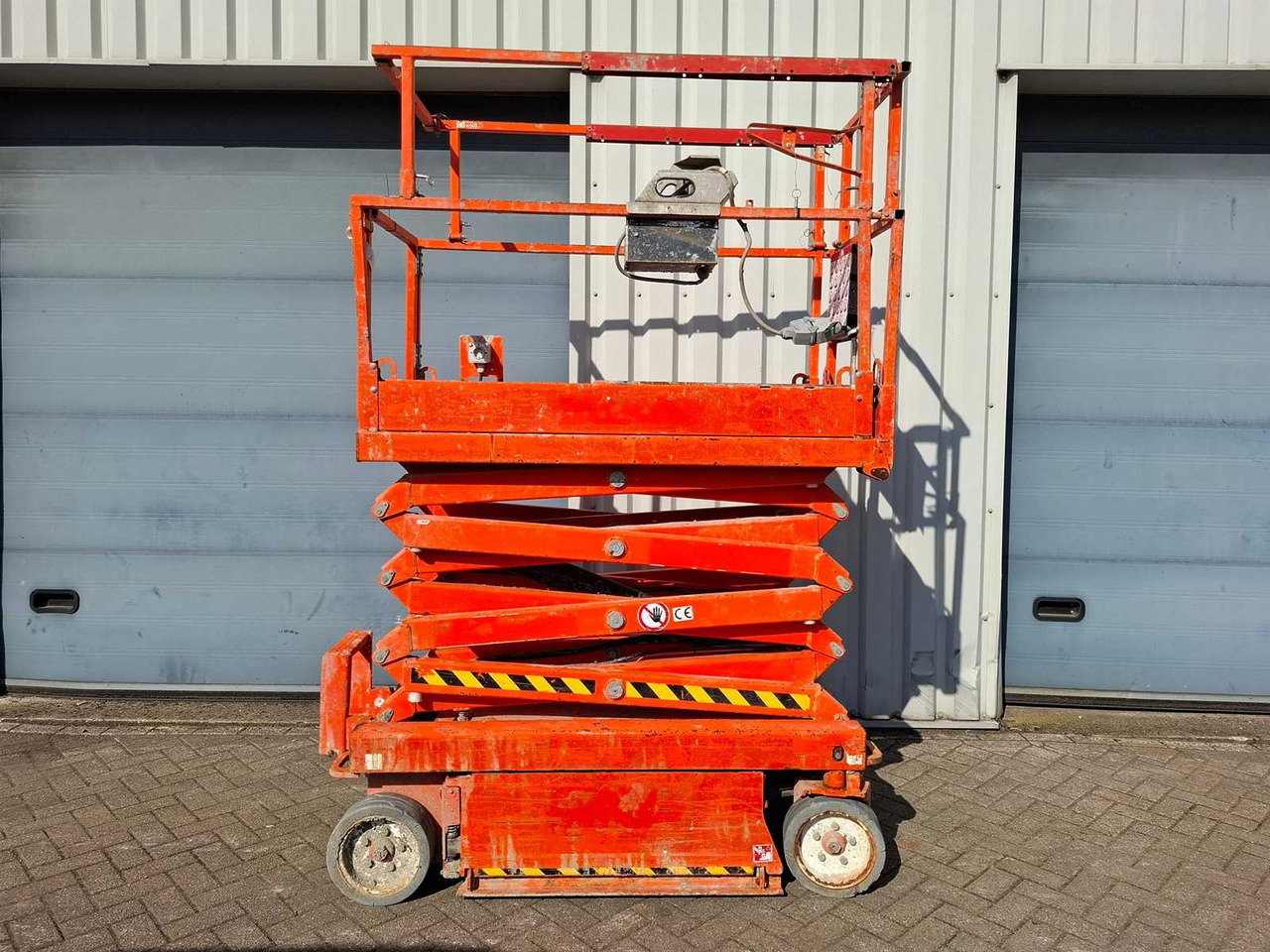 Skyjack SJ 3219 - Работна площадка: снимка 5 Skyjack SJ 3219 - Работна площадка: снимка 5