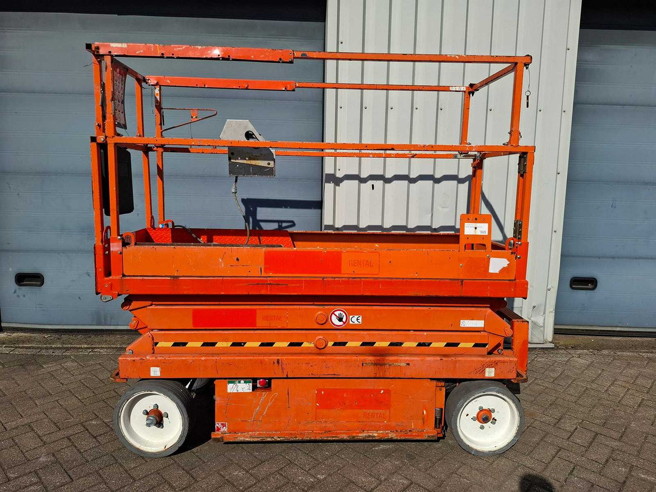 Skyjack SJ 3220 - Работна площадка: снимка 3 Skyjack SJ 3220 - Работна площадка: снимка 3