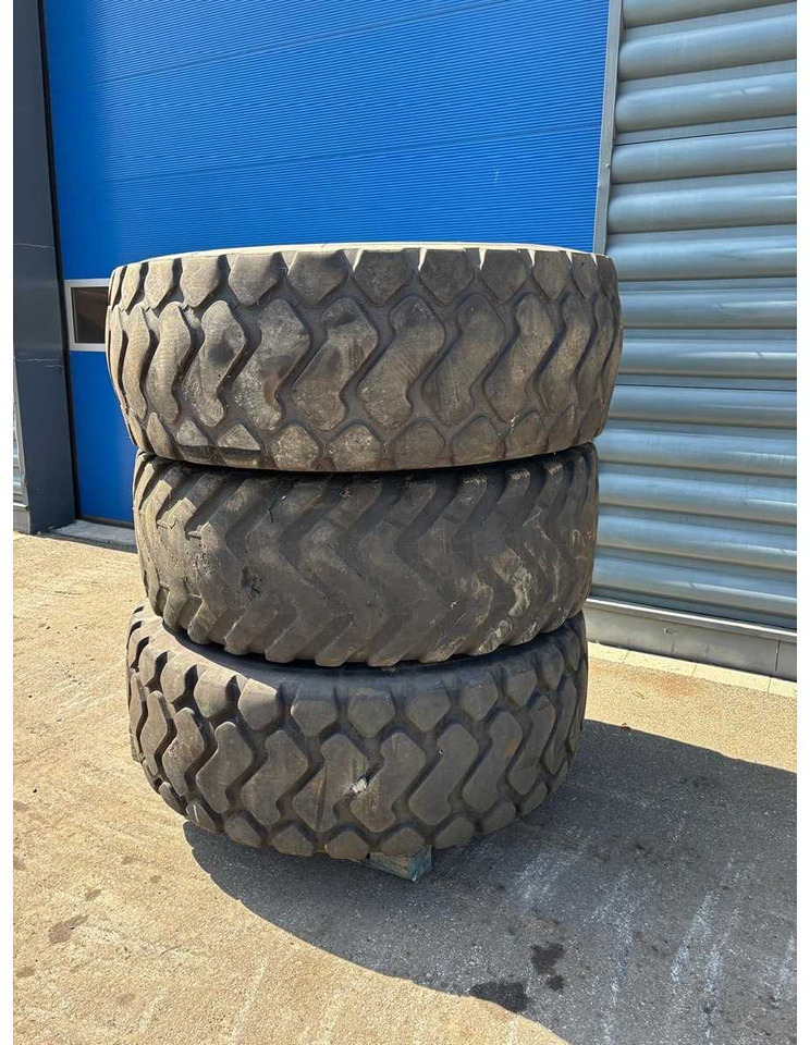Sovel Wheels (3x) - Гуми и джанти за Трактор: снимка 3 Sovel Wheels (3x) - Гуми и джанти за Трактор: снимка 3