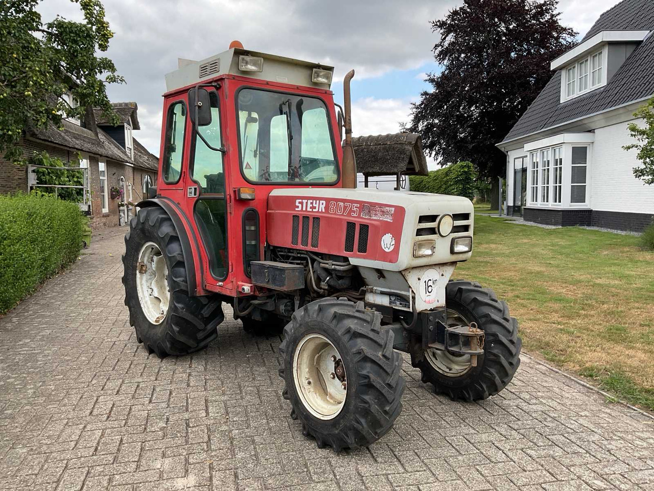 Steyr 8075 - Малък трактор: снимка 5 Steyr 8075 - Малък трактор: снимка 5