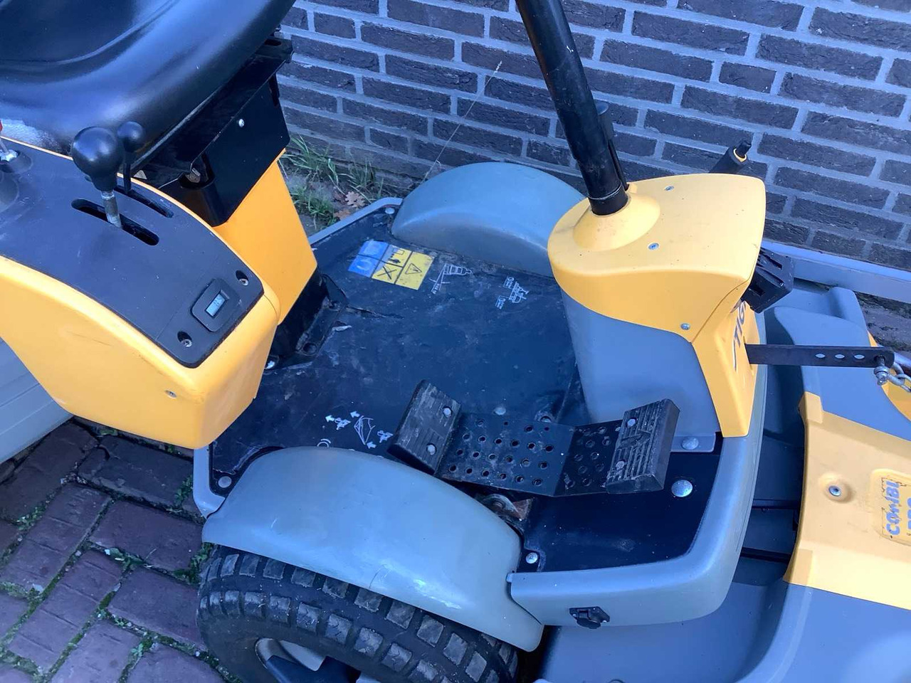 Stiga Park pro swan 4wd - Косачка за трева: снимка 4 Stiga Park pro swan 4wd - Косачка за трева: снимка 4