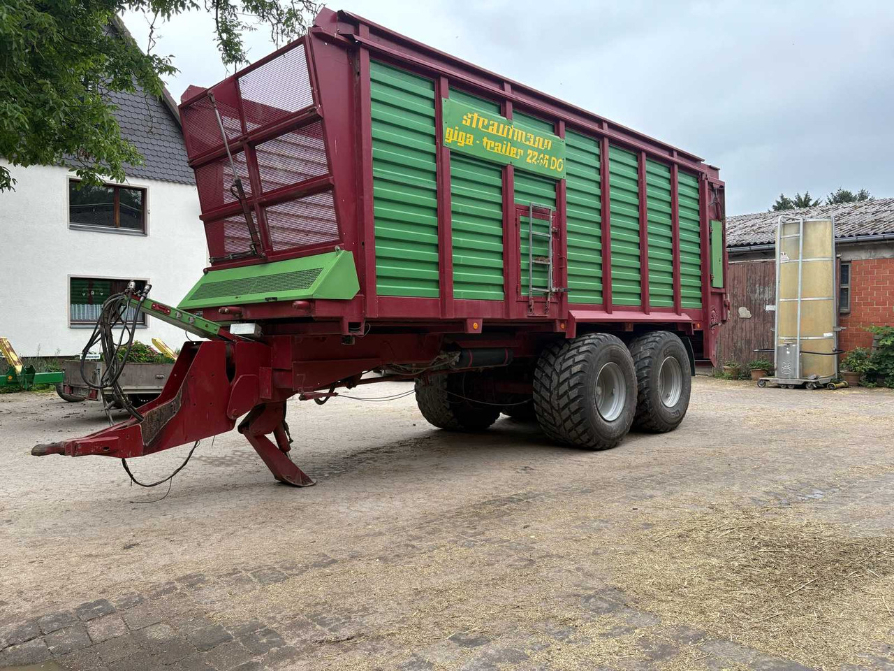 Strautmann Giga - Trailer 2246 DO - Селскостопанско ремарке: снимка 3 Strautmann Giga - Trailer 2246 DO - Селскостопанско ремарке: снимка 3
