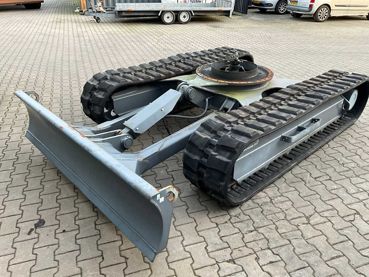 TAKEUCHI TB290-2 TRACKED DUMPER UNDERCARRIAGE - Мини самосвал: снимка 1 TAKEUCHI TB290-2 TRACKED DUMPER UNDERCARRIAGE - Мини самосвал: снимка 1