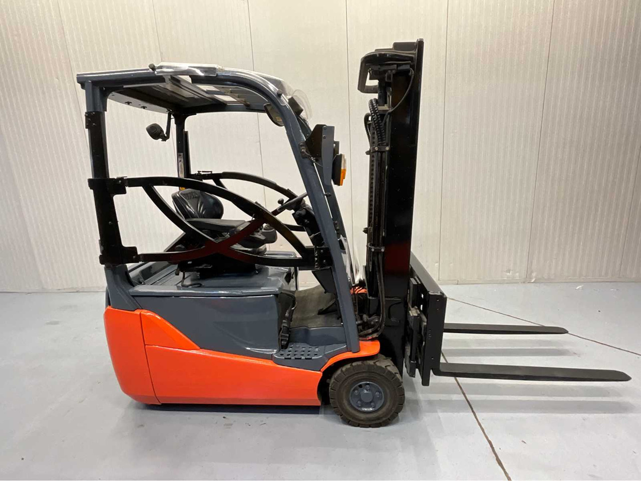 TOYOTA - 8FBE16T - FORKLIFT, FORK POSITIONER, SIDE-SHIFT, BLUESPOT, 2018 - Мотокар: снимка 5 TOYOTA - 8FBE16T - FORKLIFT, FORK POSITIONER, SIDE-SHIFT, BLUESPOT, 2018 - Мотокар: снимка 5