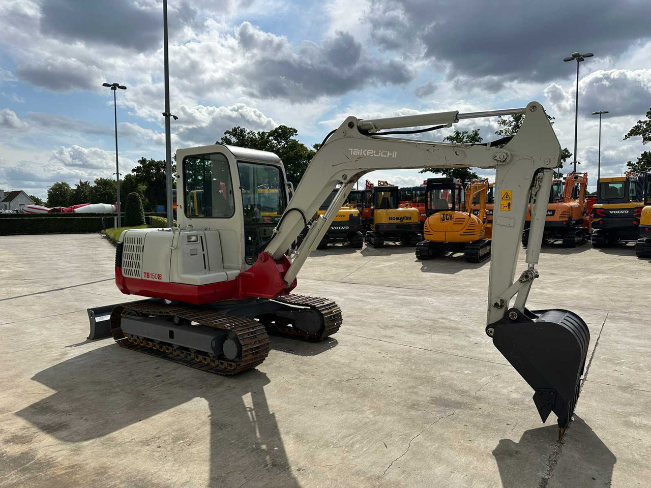 Takeuchi TB150C - Верижен багер: снимка 3 Takeuchi TB150C - Верижен багер: снимка 3