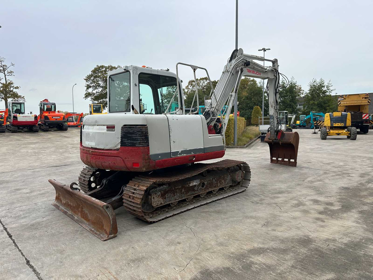 Takeuchi TB175 - Верижен багер: снимка 4 Takeuchi TB175 - Верижен багер: снимка 4